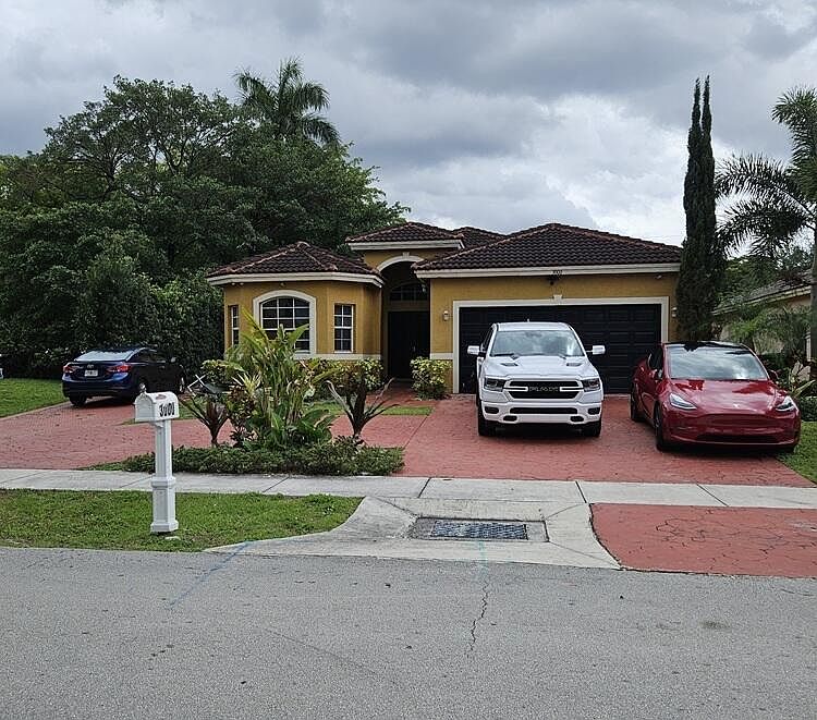 1st image of 3000 NW 10th Court