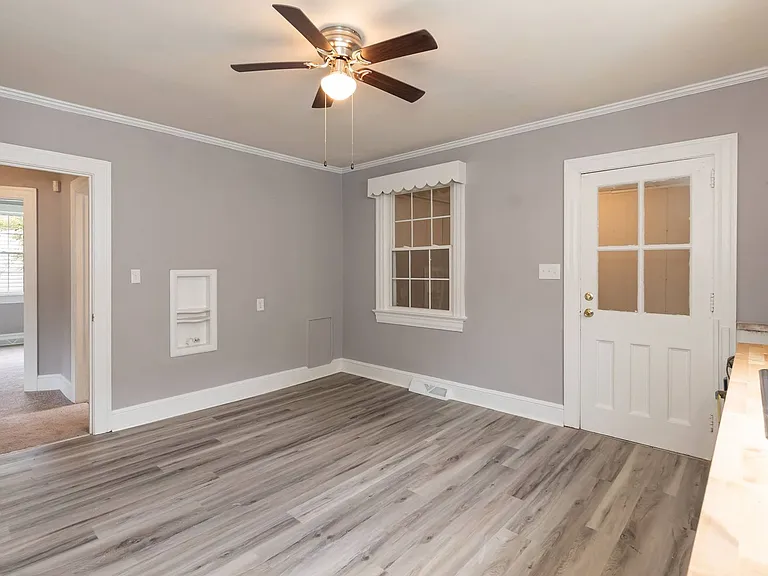 405 Forest Hill Ave — Photo 17
