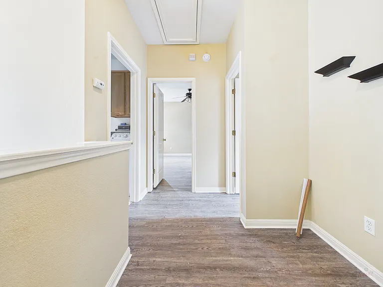 8518 Cahill Dr #32 — Photo 12