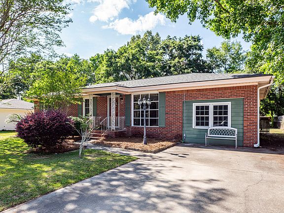 2nd image of 210 Farm Rd