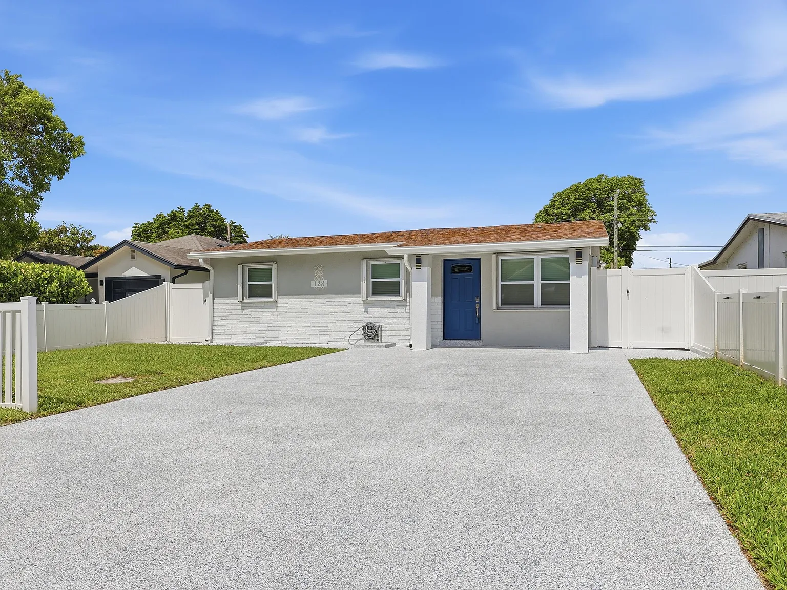 3 bed, 2.0 bath, $4,500 — Photo 3
