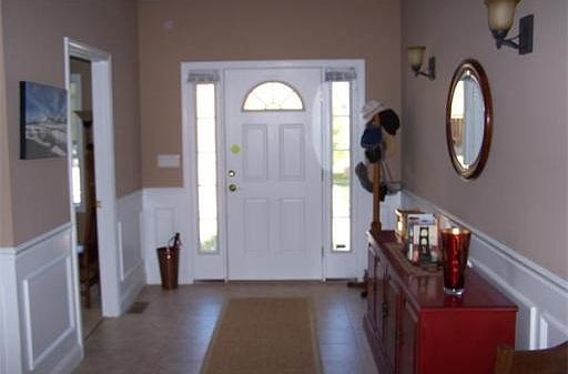 2nd image of 34 Steinbeck St