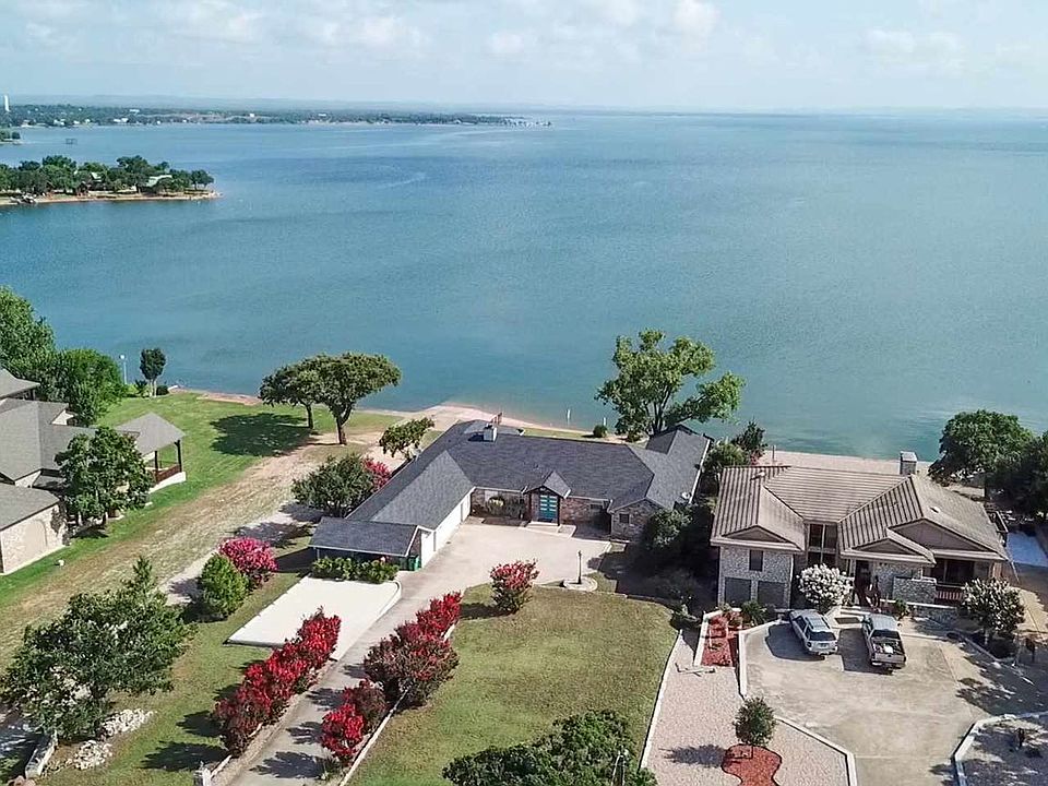 1st image of 223 Senisa Dr