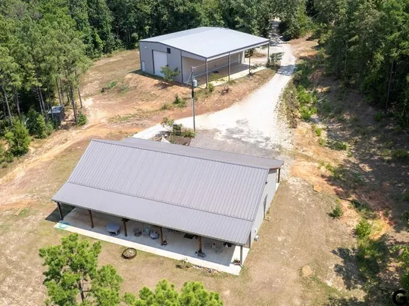 7352 Iris Ln, Ore City, TX 75683