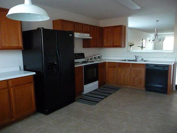 4th image of 1529 Fieldstone Dr
