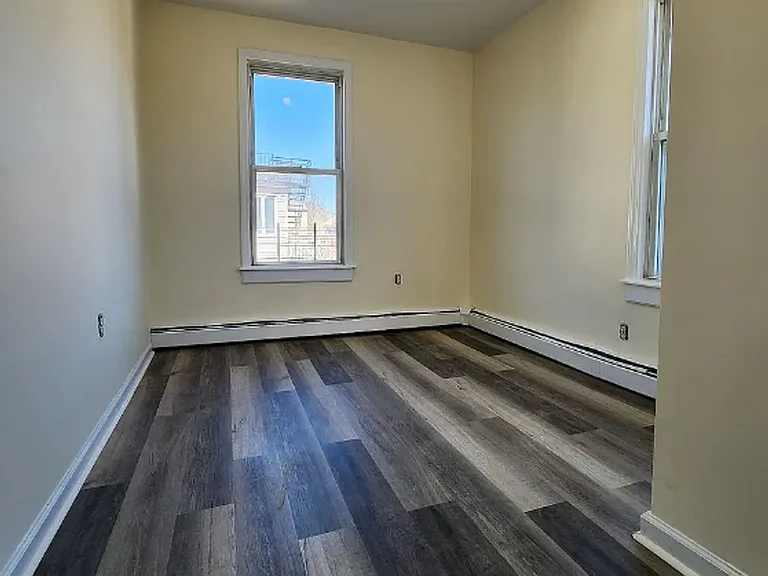 431 Madison Ave — Photo 2