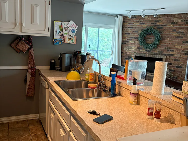 401 W Webster Ave #408 — Photo 7