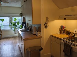 1032 Hope St FLOOR 3, Providence, RI 02906