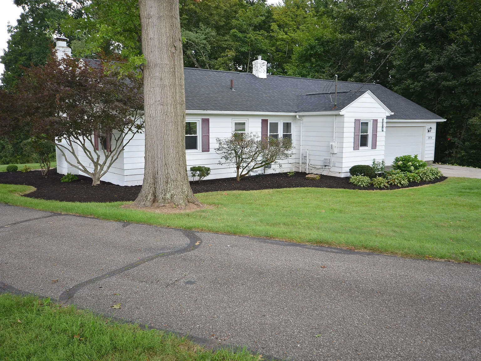 2 bed, 1666 sqft, $1,985 — Photo 3