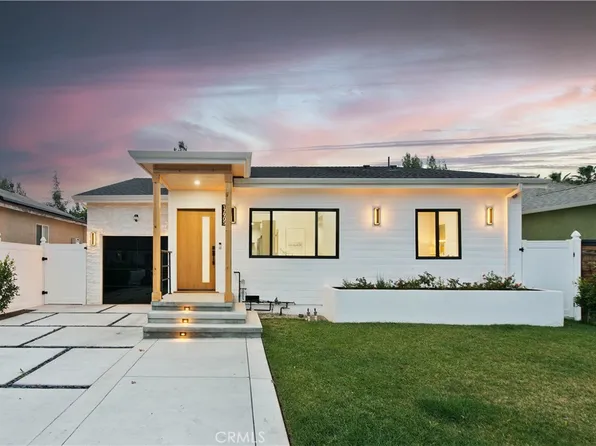 17905 Bullock St, Encino, CA 91316