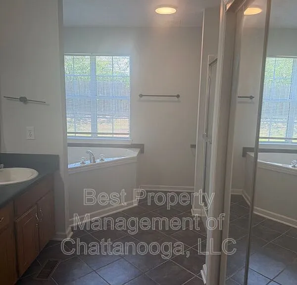 1801 Chase Meadows Cir — Photo 7