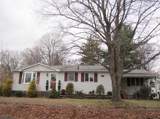 80 Quartus St, Chicopee, MA 01013