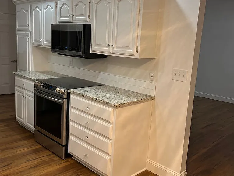 4213 S Mentor Ave — Photo 17
