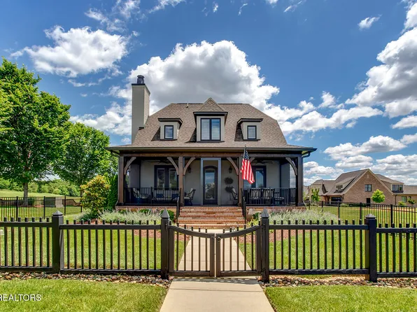 110 E Highlands Cir, Lenoir City, TN 37772