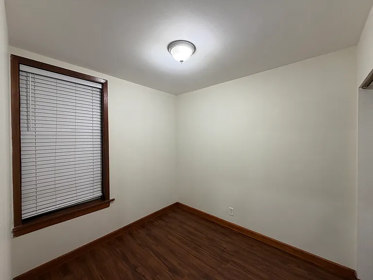 4107 S Archer Ave #1R — Photo 11