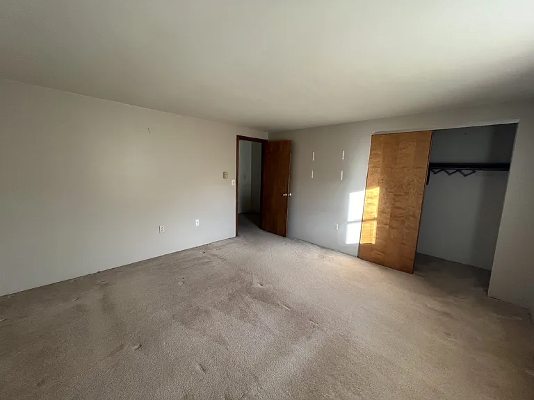 117 Marsh Ln #4 — Photo 3