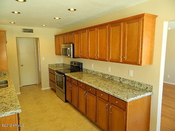 5th image of 2648 E Cannon Dr