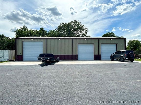 3rd image of 603900 E 140th Rd