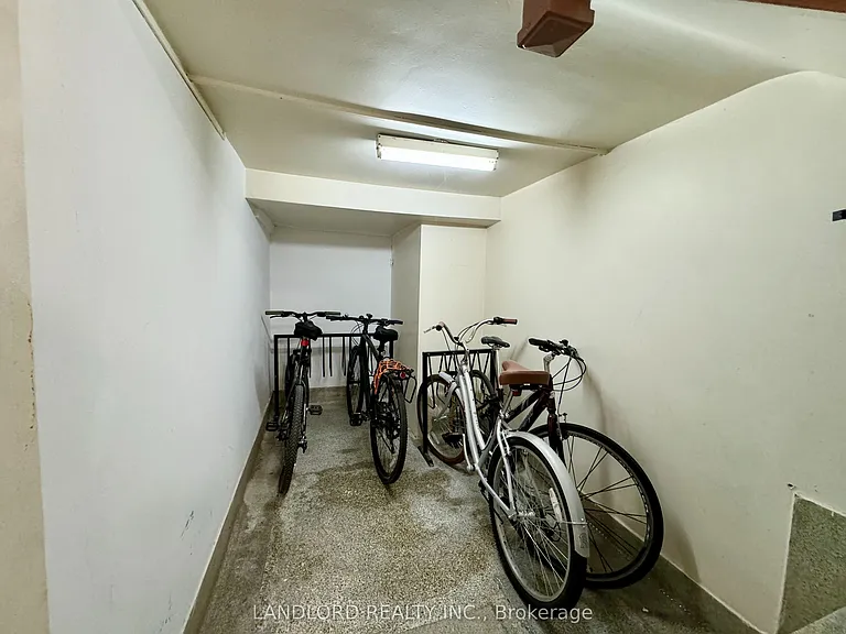 2696 Lake Shore Blvd W #5 — Photo 15