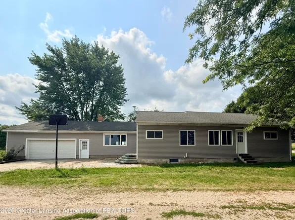 2331 W Cleveland Rd, Perrinton, MI 48871