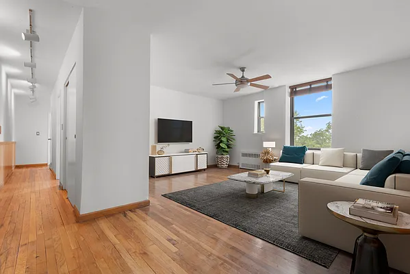 689 Ft Washington Avenue #4F