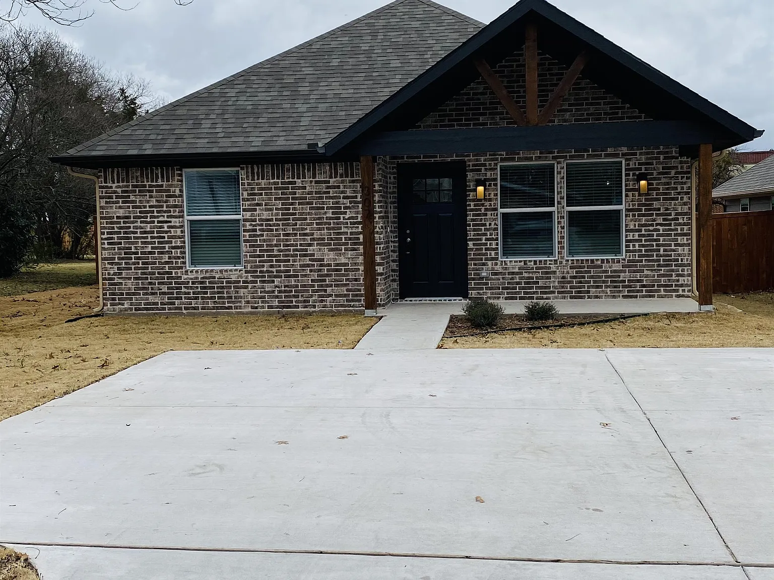 307 North Colbert Avenue, Sherman, TX 75090 - 1 — Photo 1