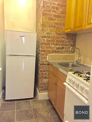 Rented by Bond New York | media 17