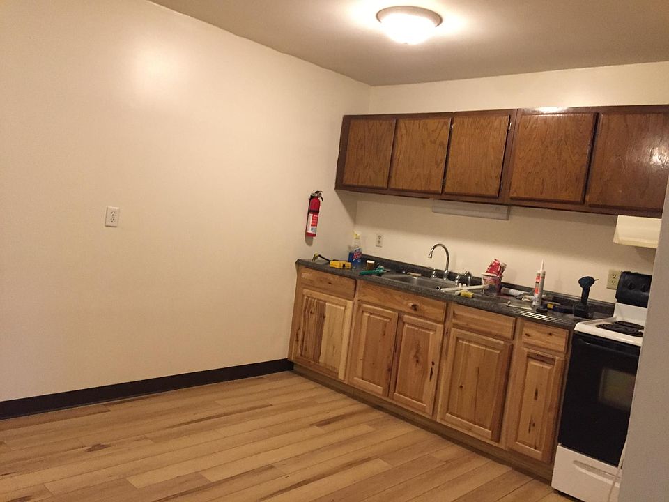 Eat in kitchen