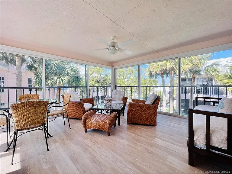 411 NE Plantation Rd #526 — Photo 27