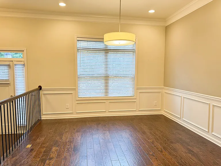 745 Fountainhead Ln NE #14 — Photo 4