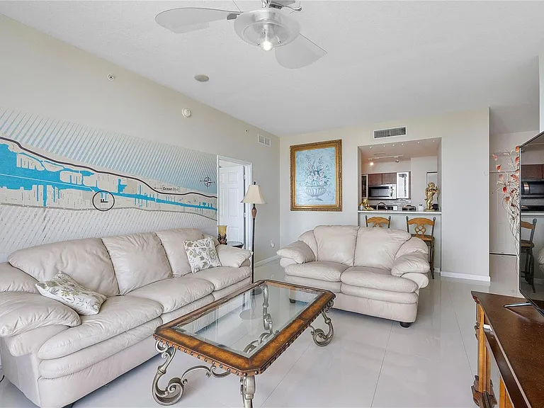 625 Casa Loma Blvd #1608 — Photo 8