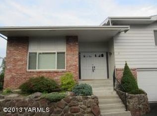 3 Crest Cir, Yakima, WA