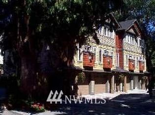 939 B North St #105, Seattle, WA 98133