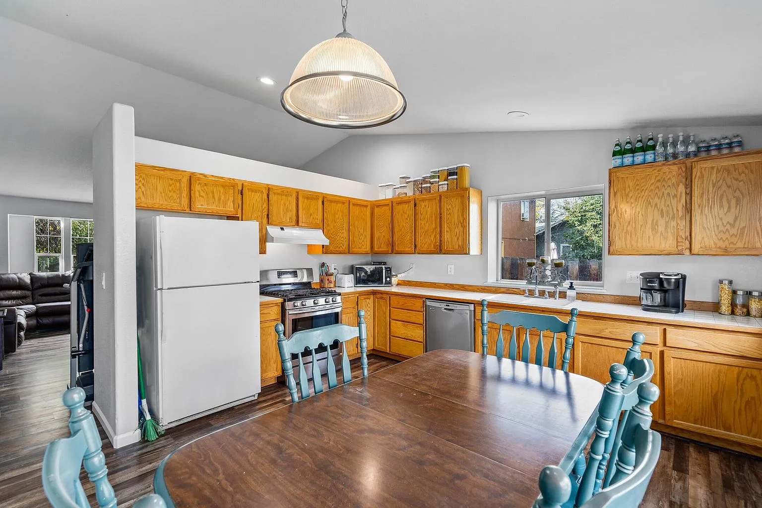 2049 NW Ivy Pl — Photo 4
