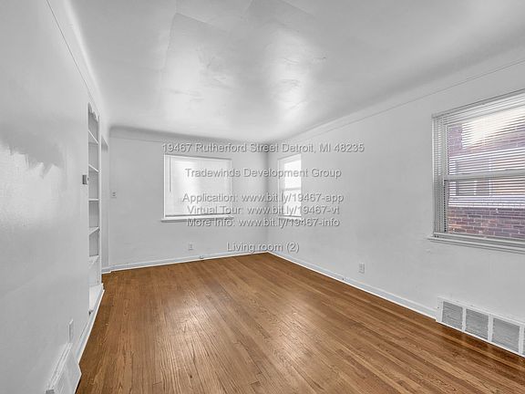 2nd image of 19467 Rutherford St