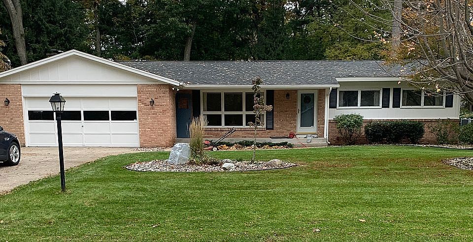 731 E Wedgewood