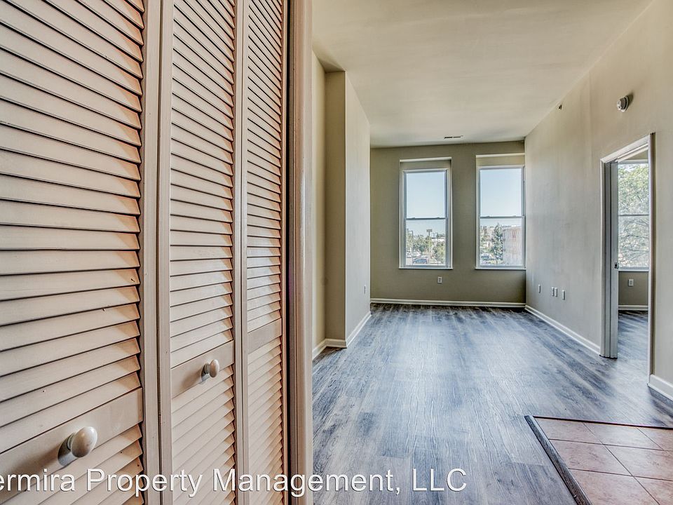 2nd image of 317 E North Ave APT 416