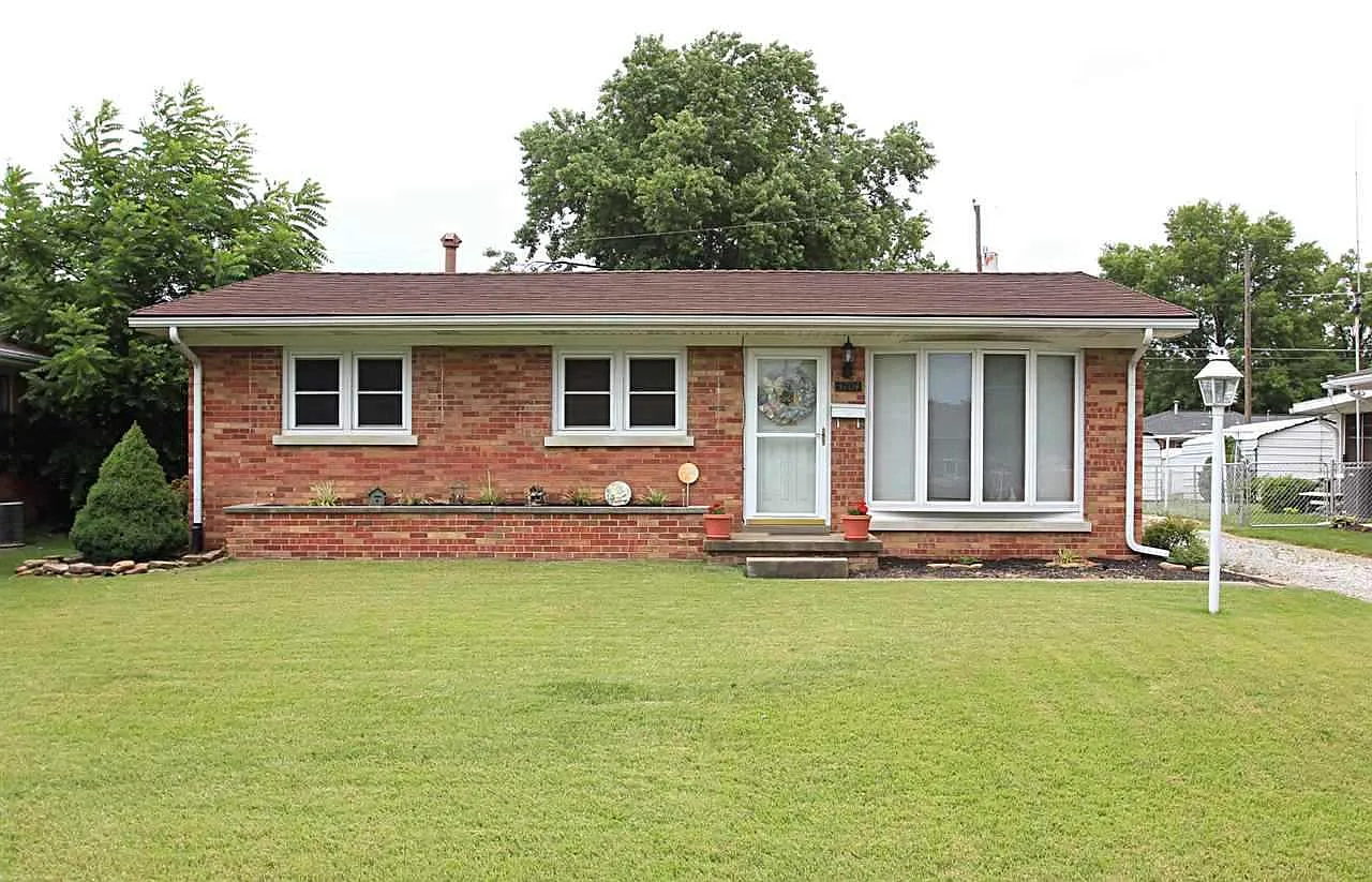 3704 Conlin Ave photo 1