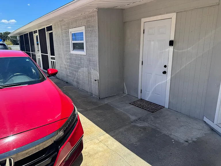 Carolyn Ave — Photo 1
