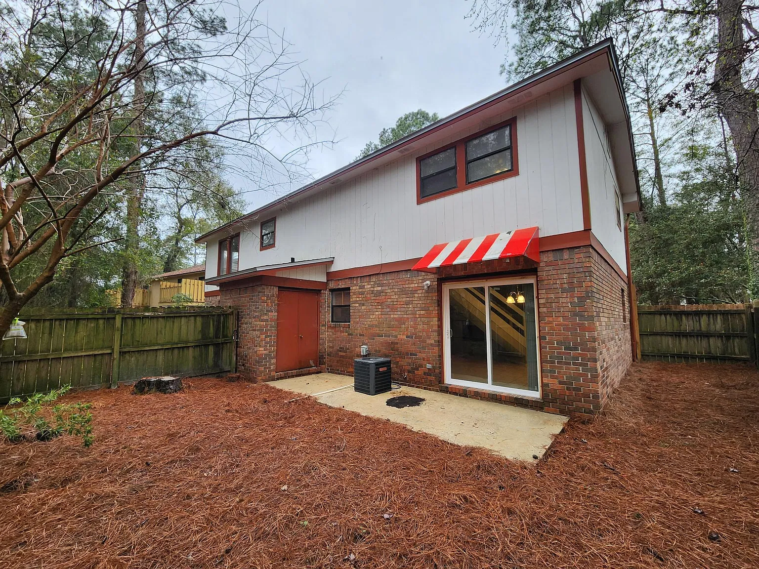 3693 Donovan Dr — Photo 3