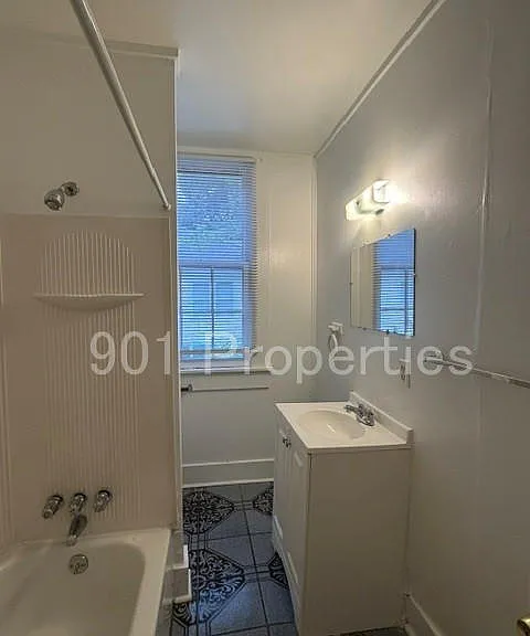 2108 Jefferson Ave #102 — Photo 9