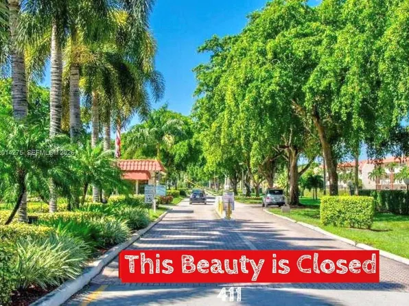 8900 Washington Blvd APT 411, Hollywood, FL 33025