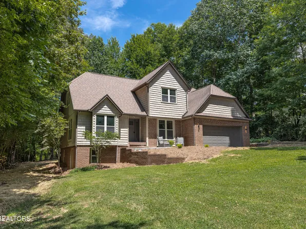 3212 Rocky Waters Dr, Louisville, TN 37777