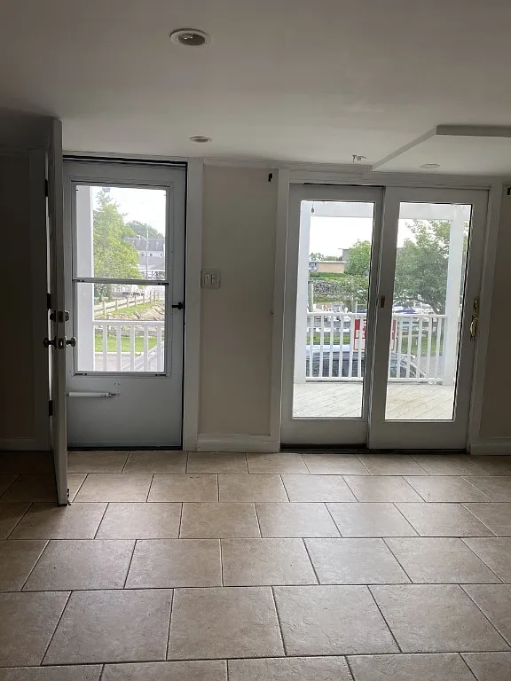2 bed, 2.5 bath, $4,300 — Photo 4