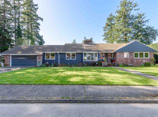1645 N 14th St, Coos Bay, OR 97420