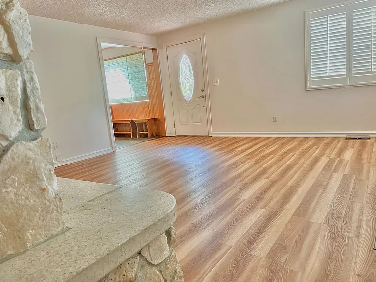 1725 Union Ave SE — Photo 10