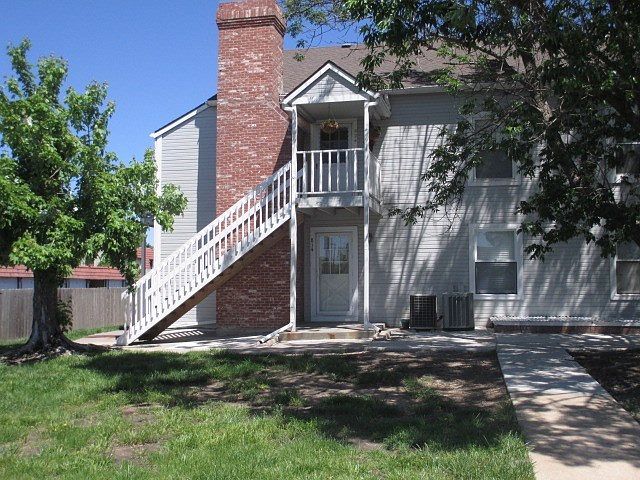 Welcome to 1717 S Cypress #814