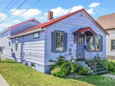 1813 12th Ave N, Escanaba, MI, 49829