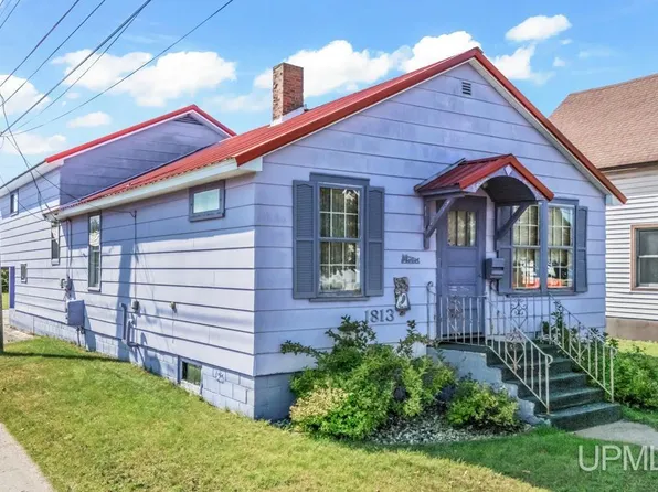 1813 12th Ave N, Escanaba, MI 49829