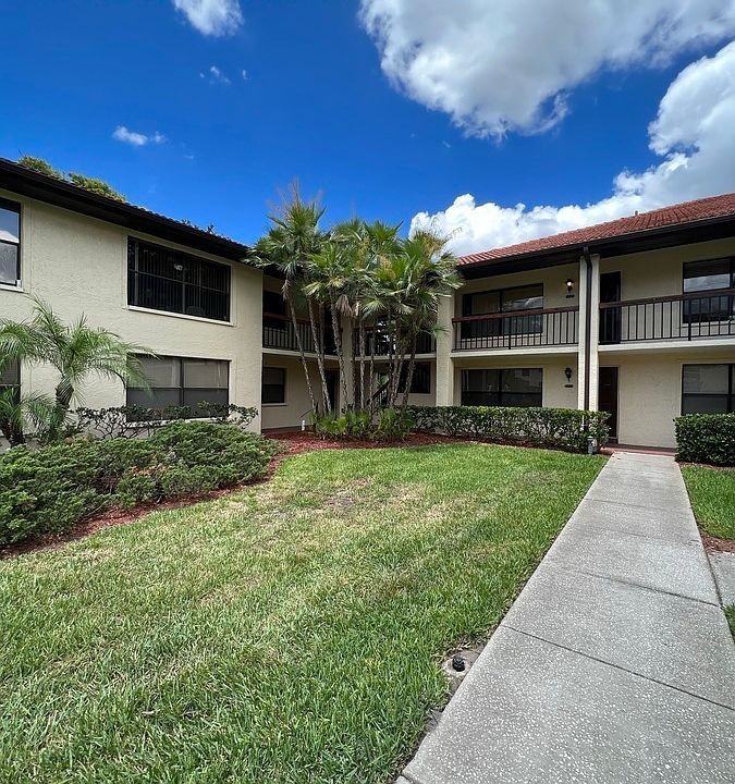 1st image of 1110 Hammock Pine Blvd